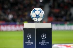Manchester City enfrenta o Real Madrid nos playoffs da Champions