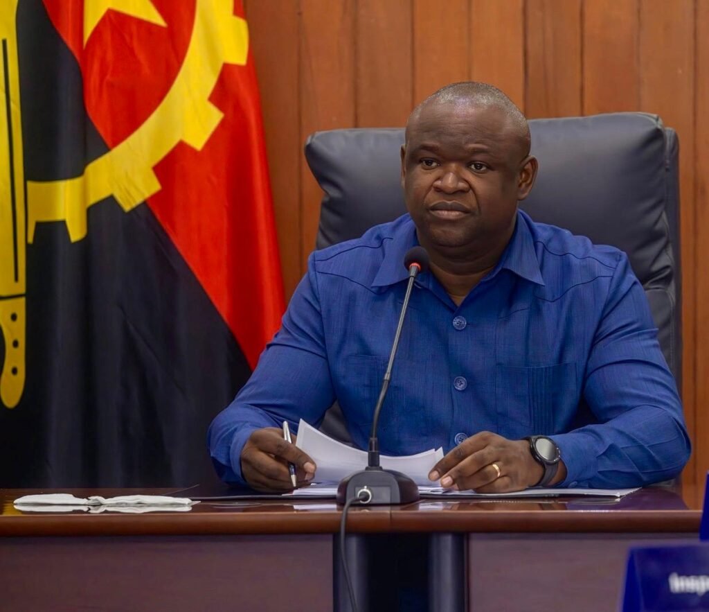 Ministro Manuel Homem confirma conclusão da suspensão do recrutamento do SME