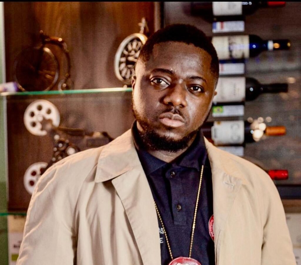 Sakatindi critica a oposição angolana perante o escândalo diplomático que impediu a entrada de políticos africanos em Angola