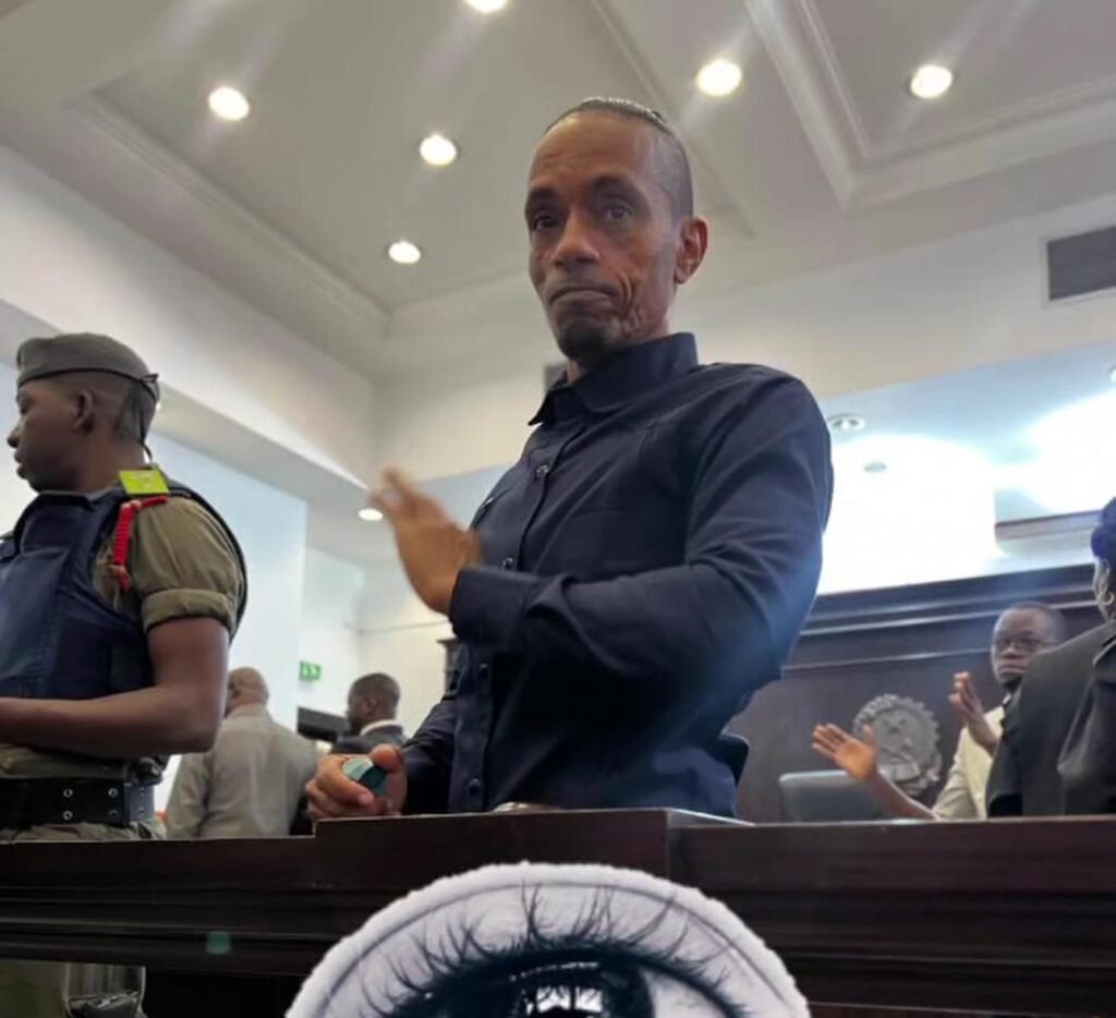 “Man Genas” condenado a três anos e seis meses de prisão por difamação a Eugénio Laborinho