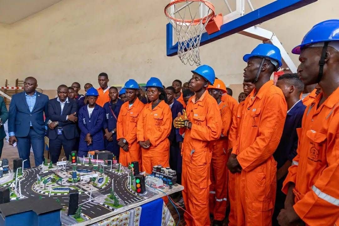 Estudantes do Alda Lara reclamam autoria do projeto de requalificação do Largo da Independência e exigem reconhecimento público