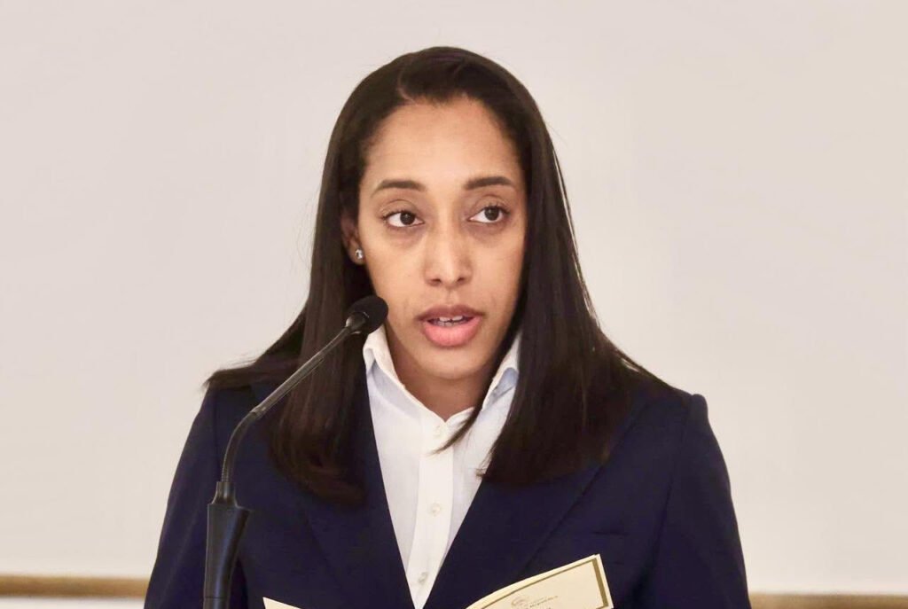 PR João Lourenço empossa Tânia Paiva como Chefe Adjunta do Serviço de Informação e Segurança do Estado