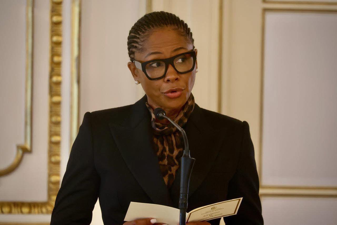 PR dá à nova ministra da Educação a tarefa de incluir todas as crianças no sistema escolar 6 PR dá à nova ministra da Educação a tarefa de incluir todas as crianças no sistema escolar