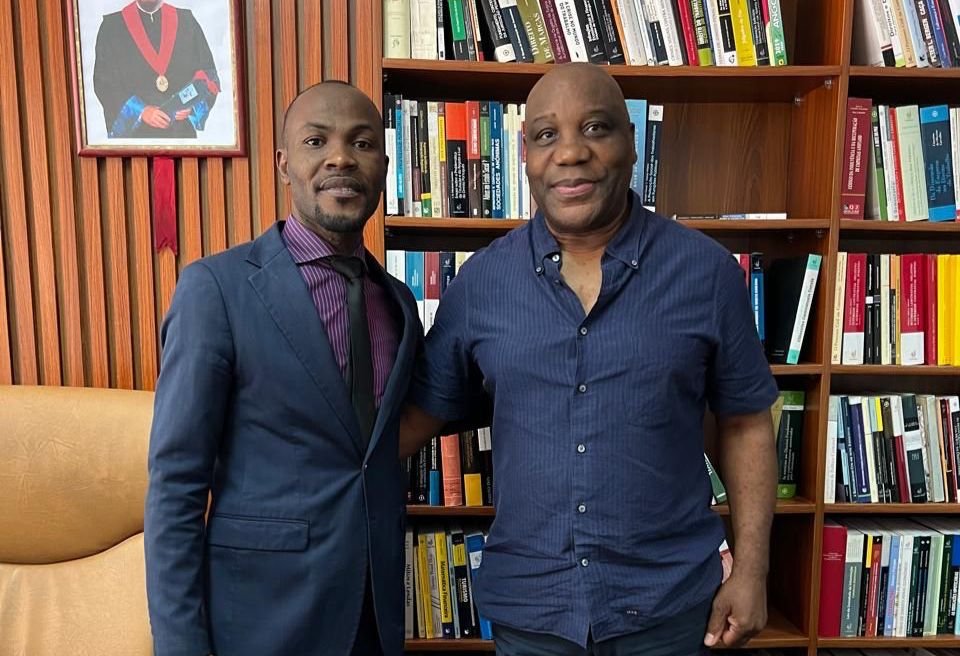 Manuel Rabelais aponta falhas graves no acórdão do TS e o Tribunal Constitucional determina que se apresente o último recurso em 10 dias. Manuel Rabelais aponta falhas graves no acórdão do TS e o Tribunal Constitucional determina que se apresente o último recurso em 10 dias.