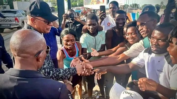 Adalberto Costa Júnior acode vítimas das enchentes em Benguela