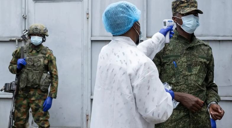 Angola entre os dez países africanos com maior risco de registar casos de Ébola