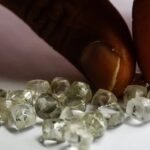 SIC detém nove estrangeiros na Lunda-Norte com 450 supostas pedras de diamantes